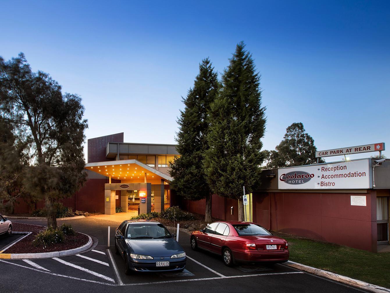 Nightcap At Coolaroo Hotel Exterior foto